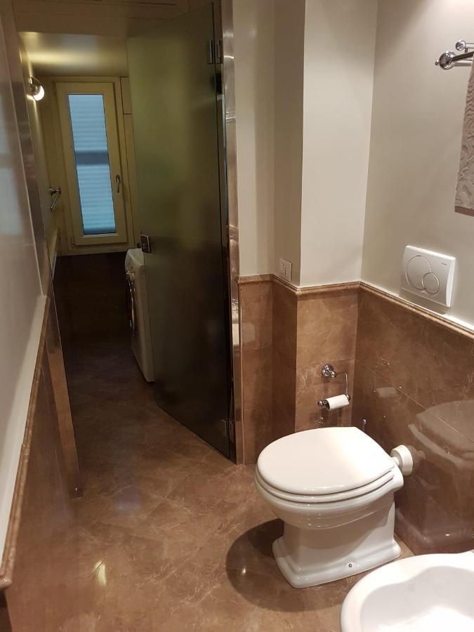 Popolo Square Deluxe Flat * Rome