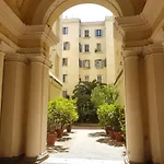 Popolo Square Deluxe Flat
