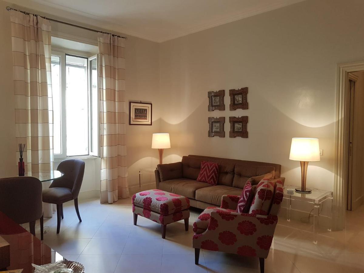 Popolo Square Deluxe Flat Apartment *