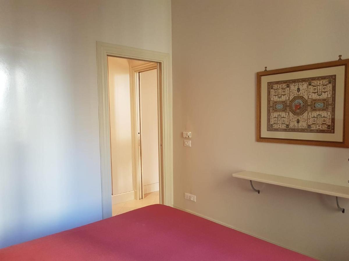 Popolo Square Deluxe Flat Apartment *