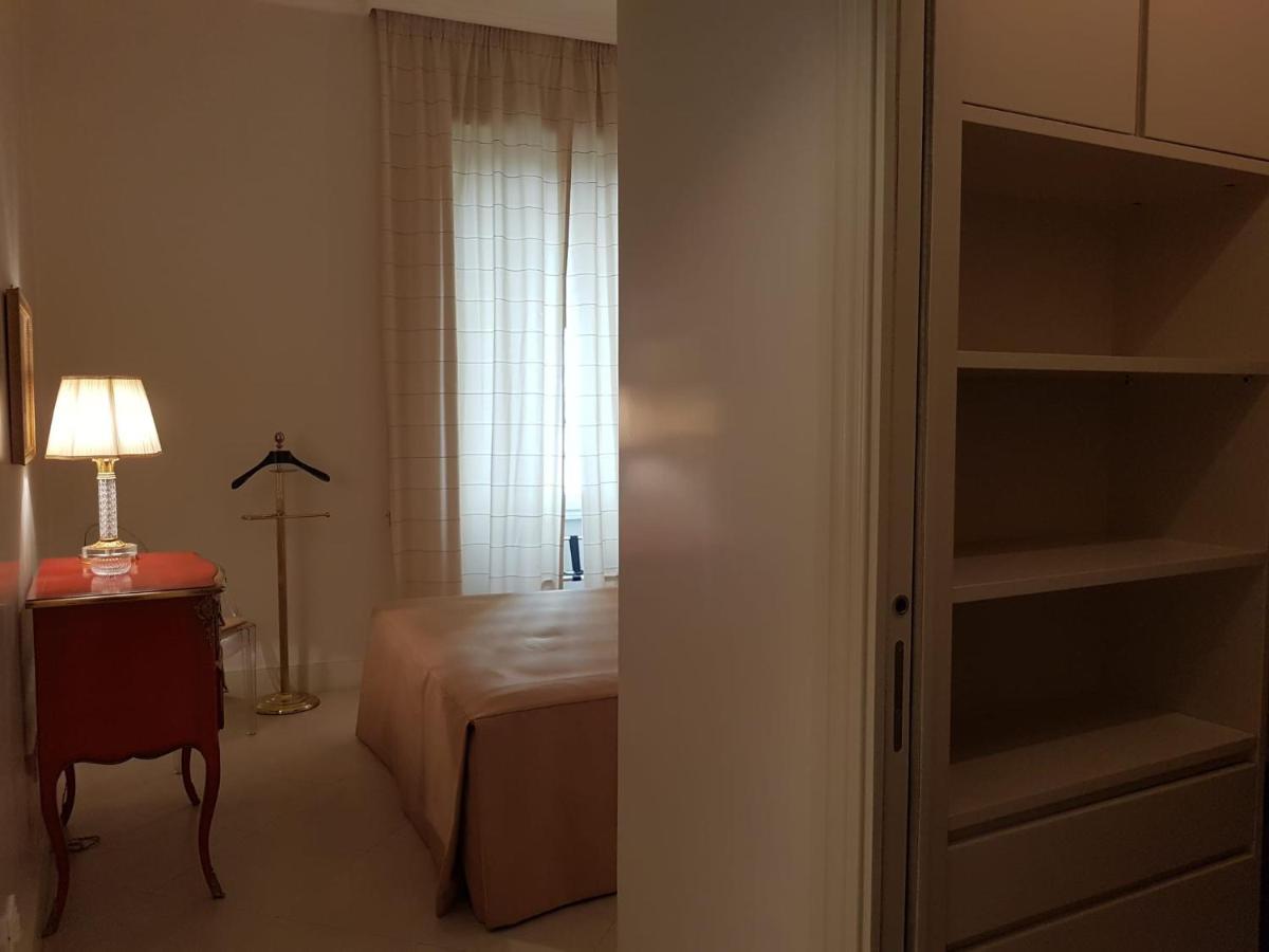 Popolo Square Deluxe Flat Apartment