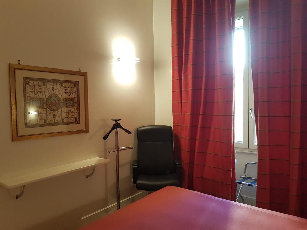 Popolo Square Deluxe Flat